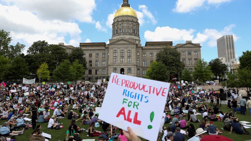 Judge strikes down Georgia ban on abortions, allowing them to resum...